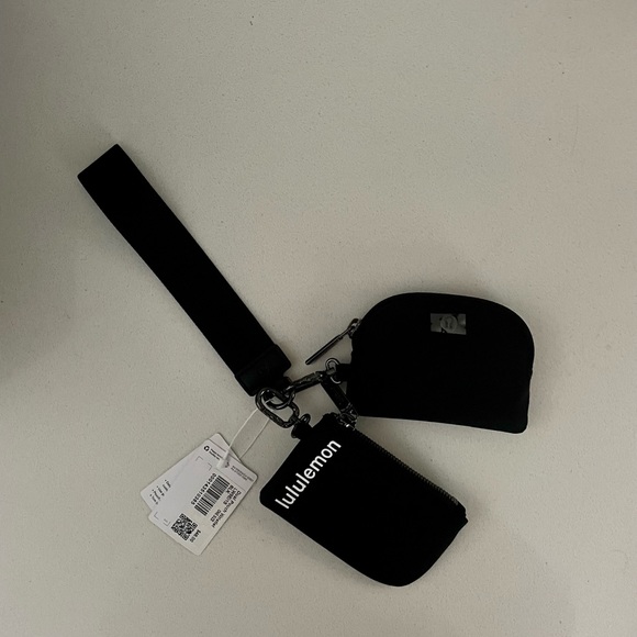 lululemon athletica Handbags - NWT LULULEMON DUAL POUCH WRISTLET BLACK OS